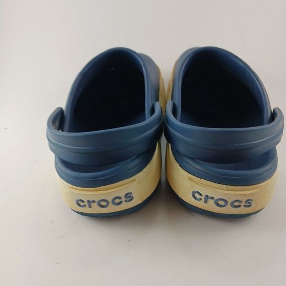 Crocs Old School Retro Style Blue Unisex Shoe. Woman's 7/Men's 6. FITS SMALLER. - Picture 3 of 8